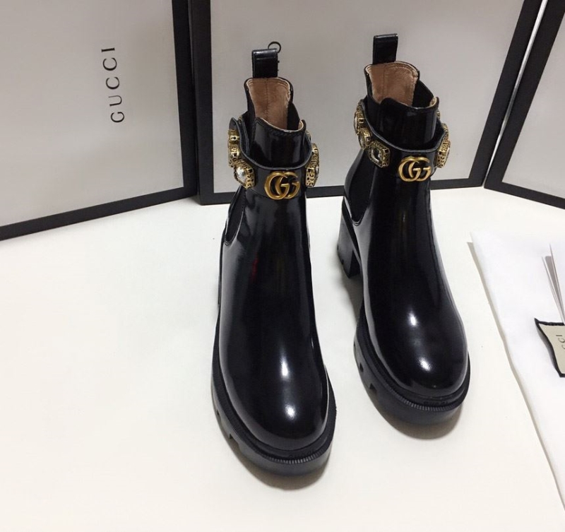 G*u*i boots